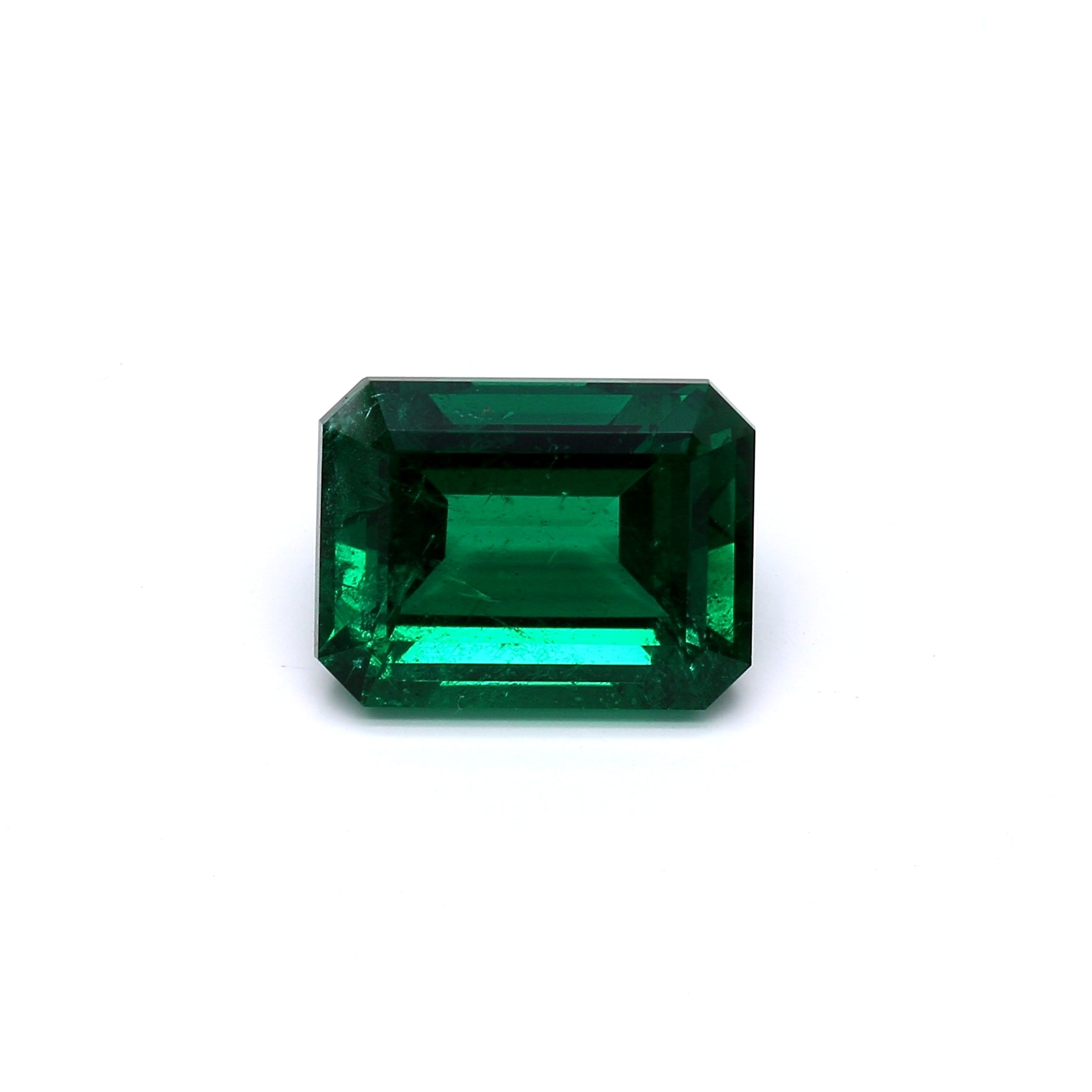 5.54 ct. Emerald AGL Minor