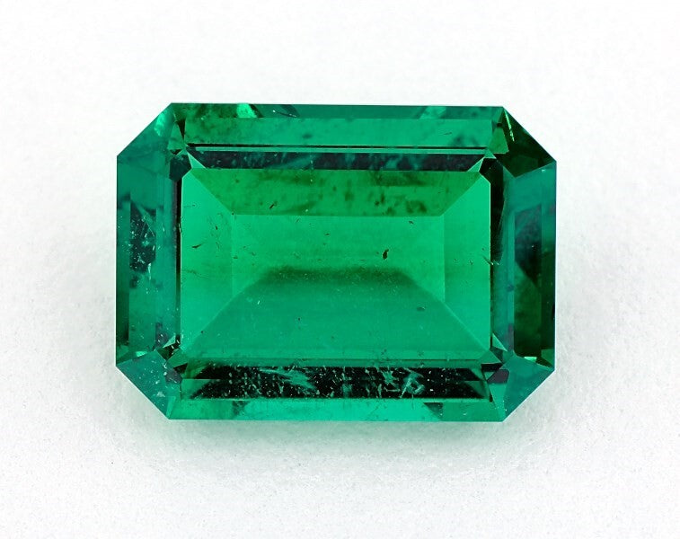 4.31 ct. Emerald AGL Insignificant to Minor