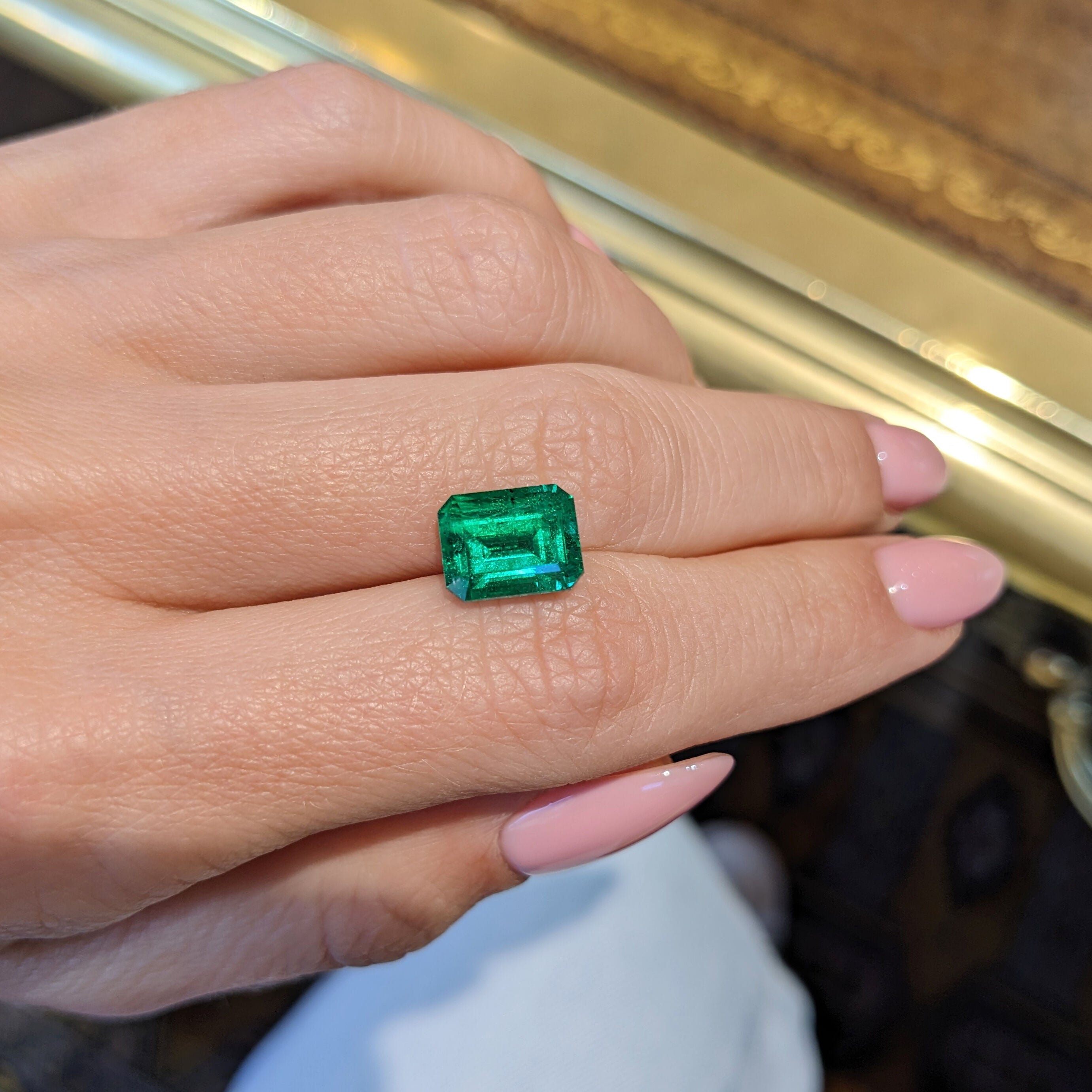 3.39 ct. Emerald AGL Minor