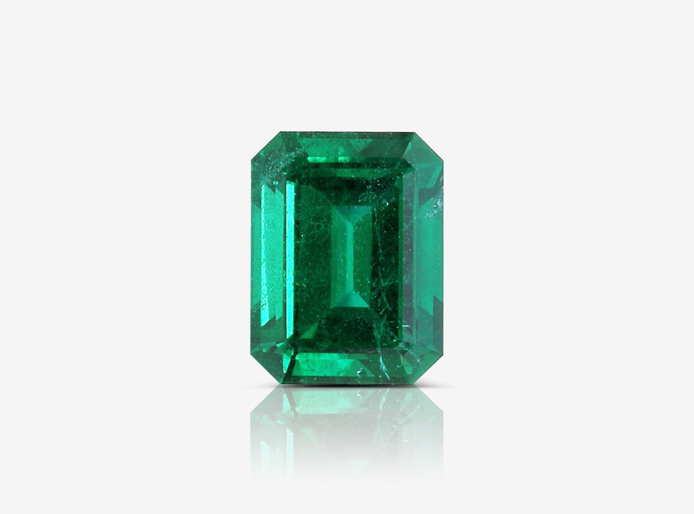 5.47 ct. Emerald AGL Minor