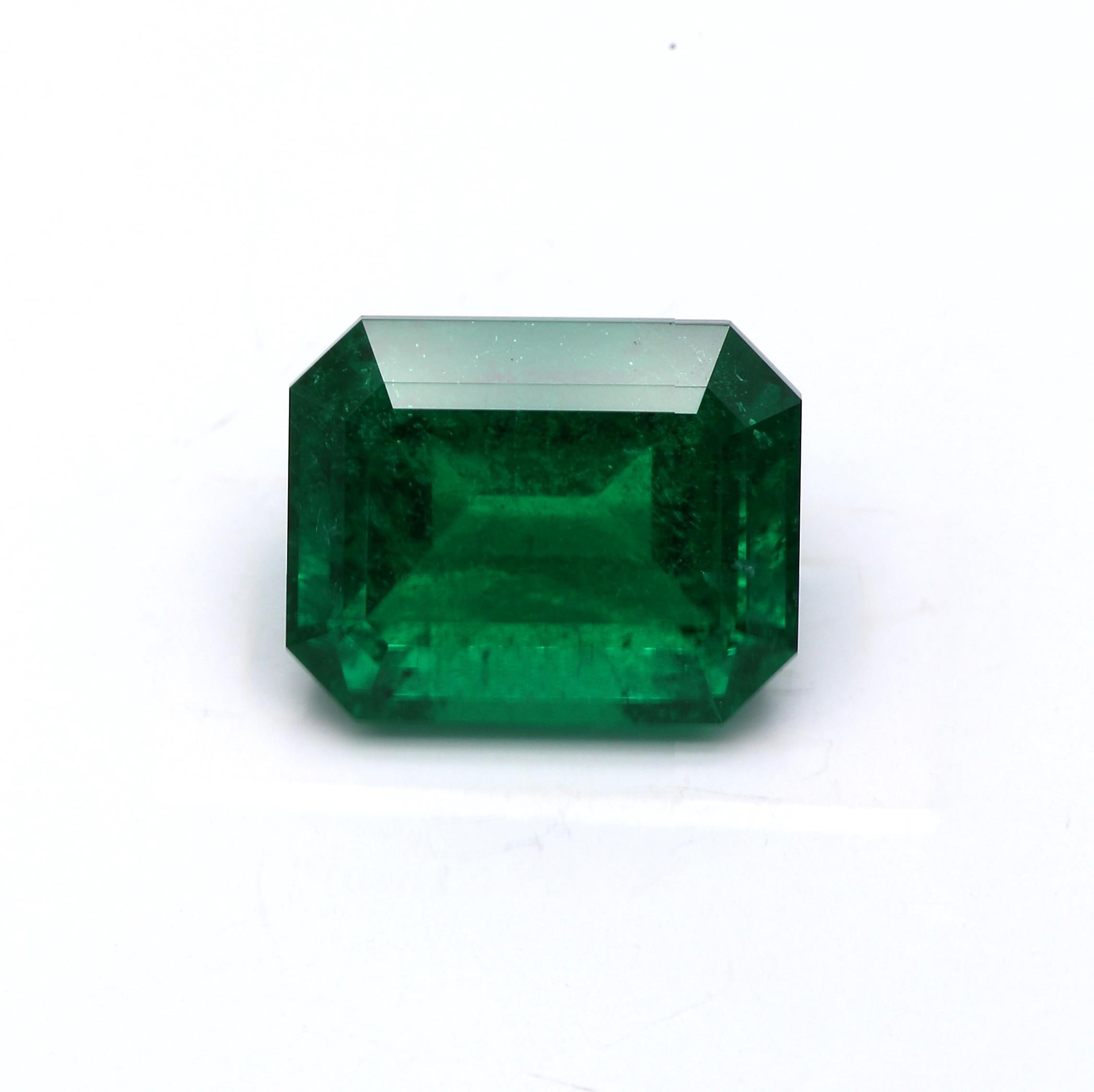 4.33 ct. Emerald GRS Insignificant