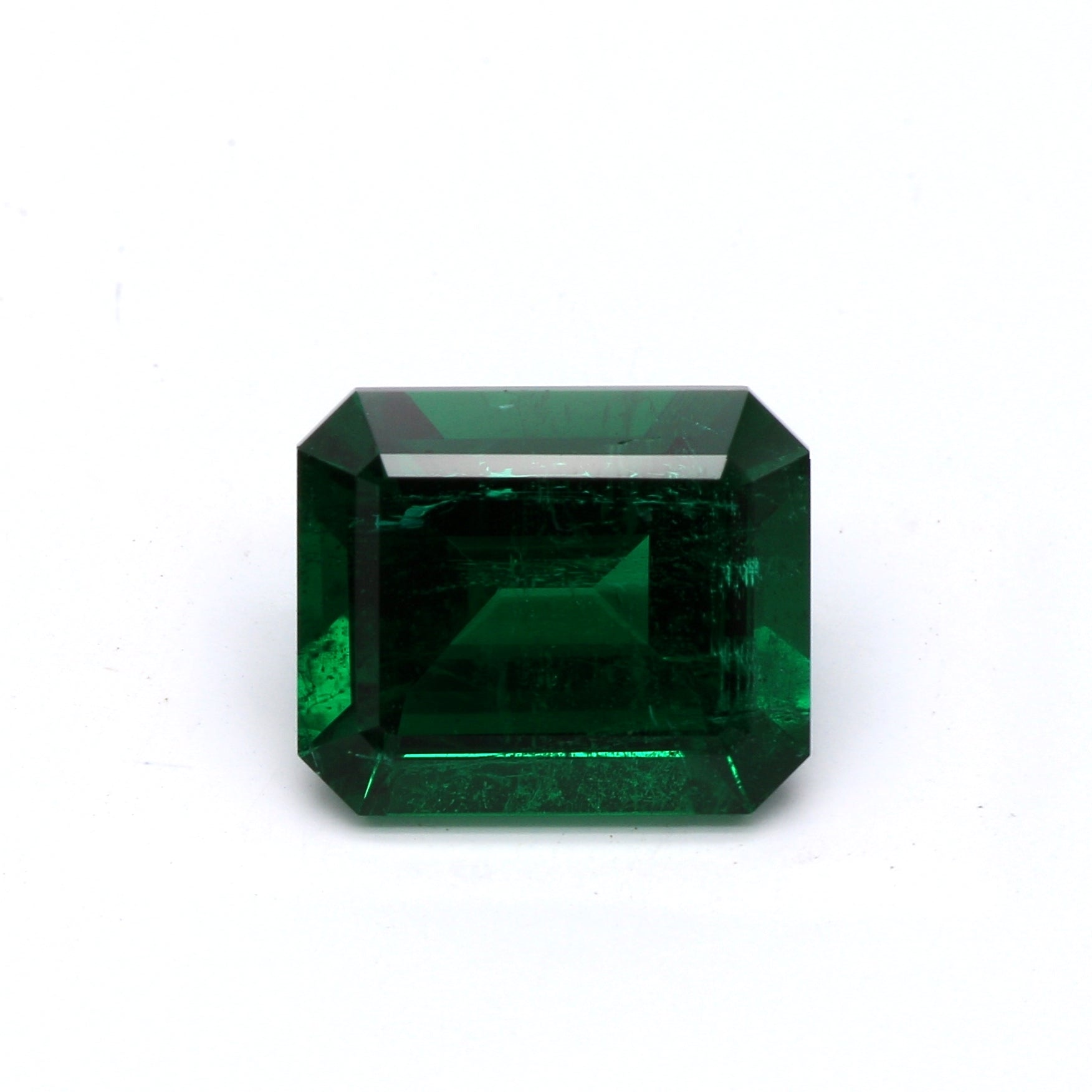 2.59 ct. Emerald AGL Minor