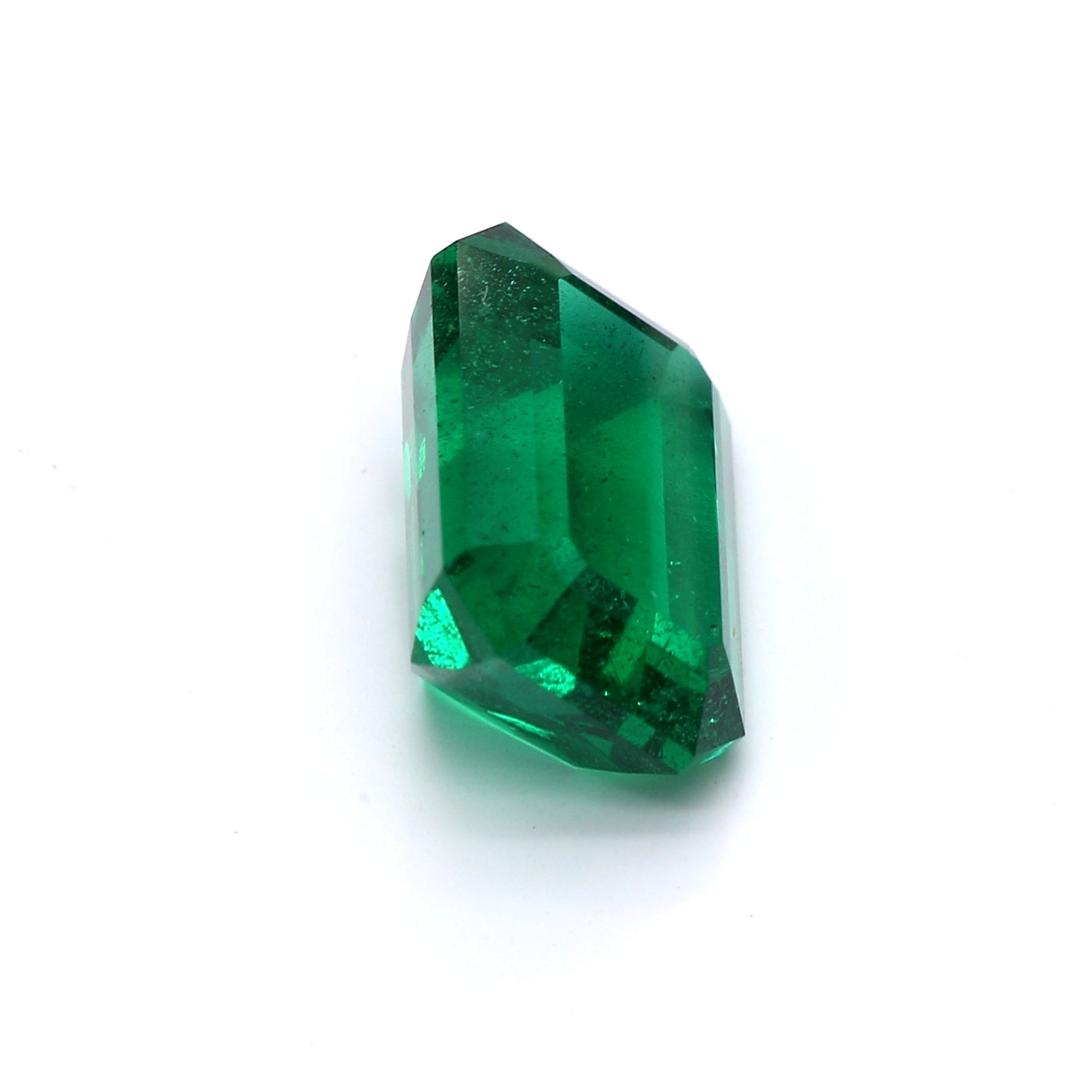3.32 ct. Emerald GRS Insignificant