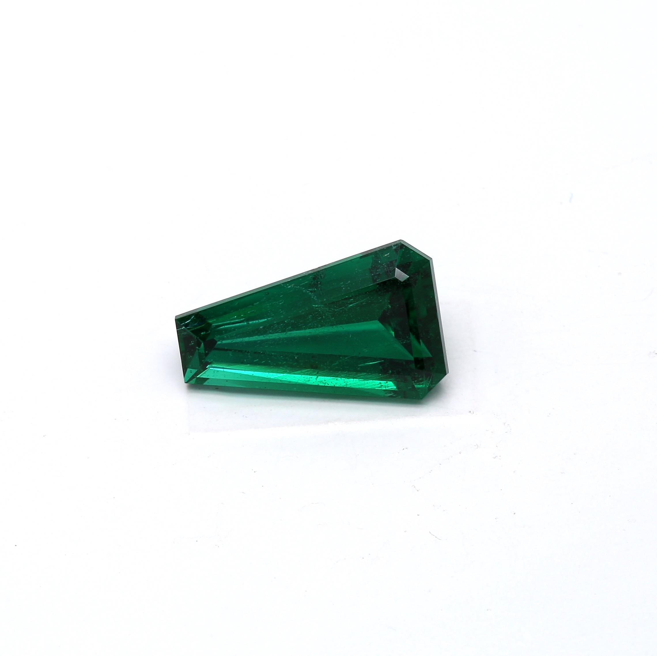4.71 ct. Emerald AGL No Oil