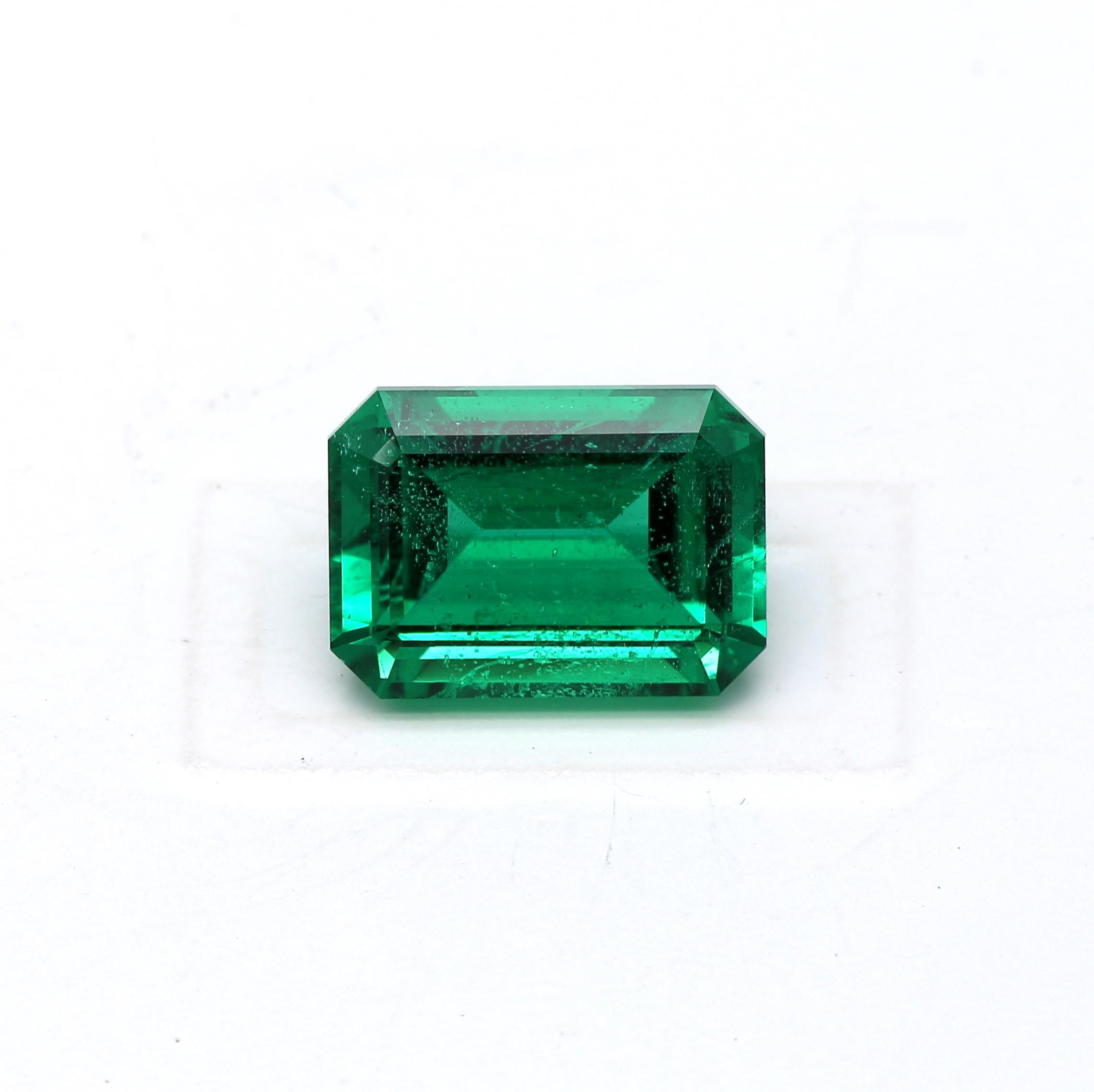2.66 ct. Emerald GRS Minor