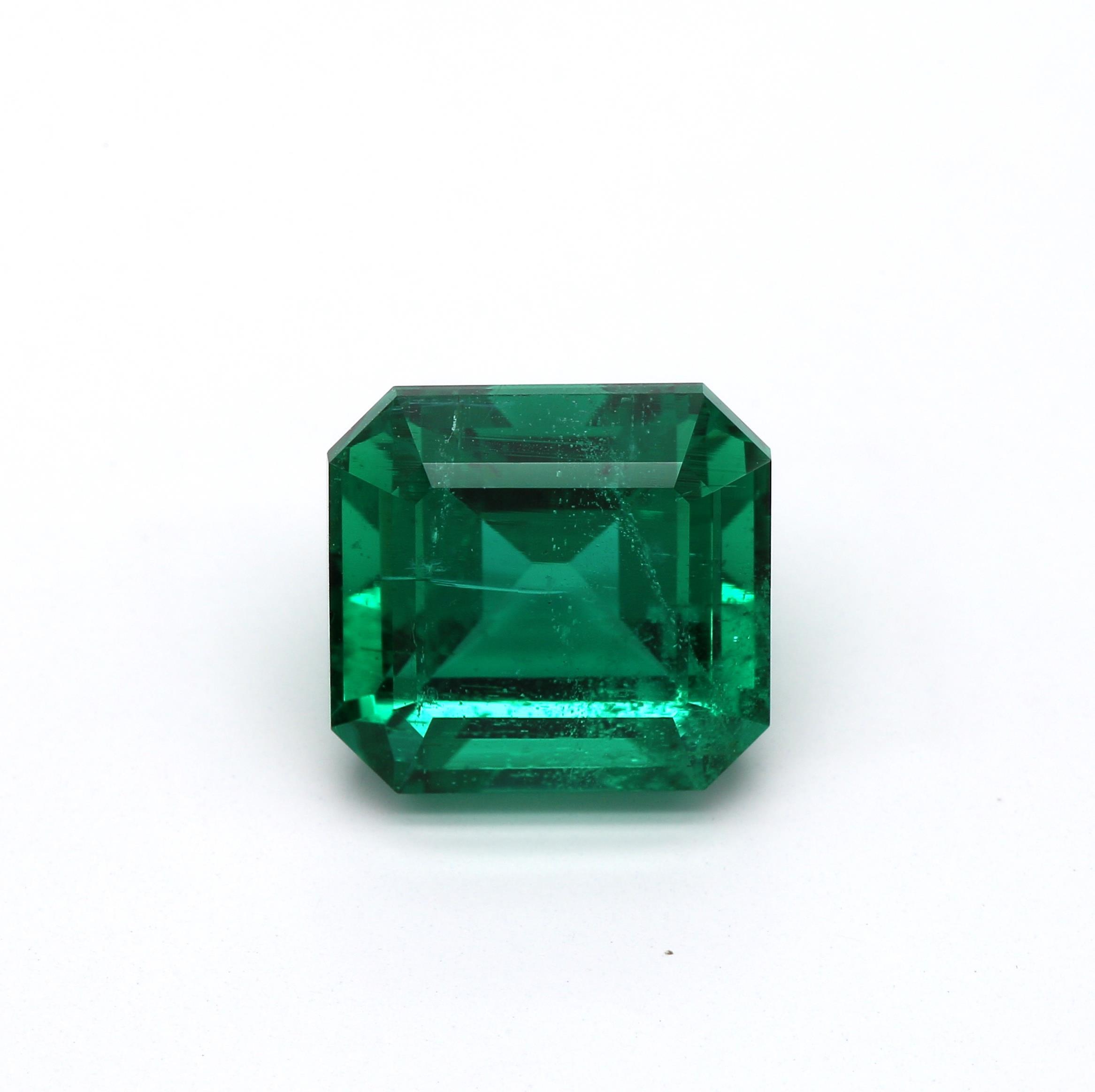 4.03 ct. Emerald GRS Insignificant