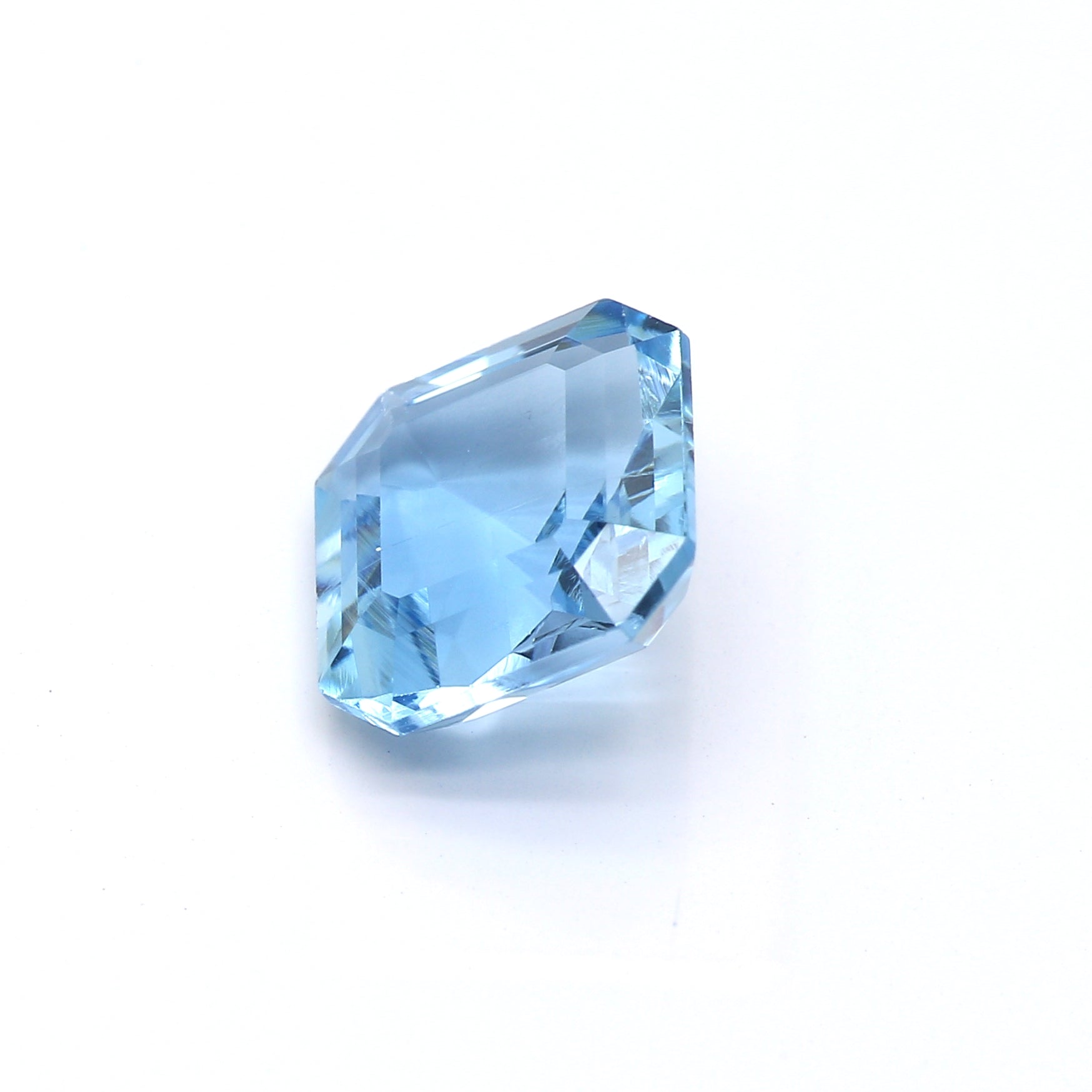 1.97ct EM Blue GWLAB