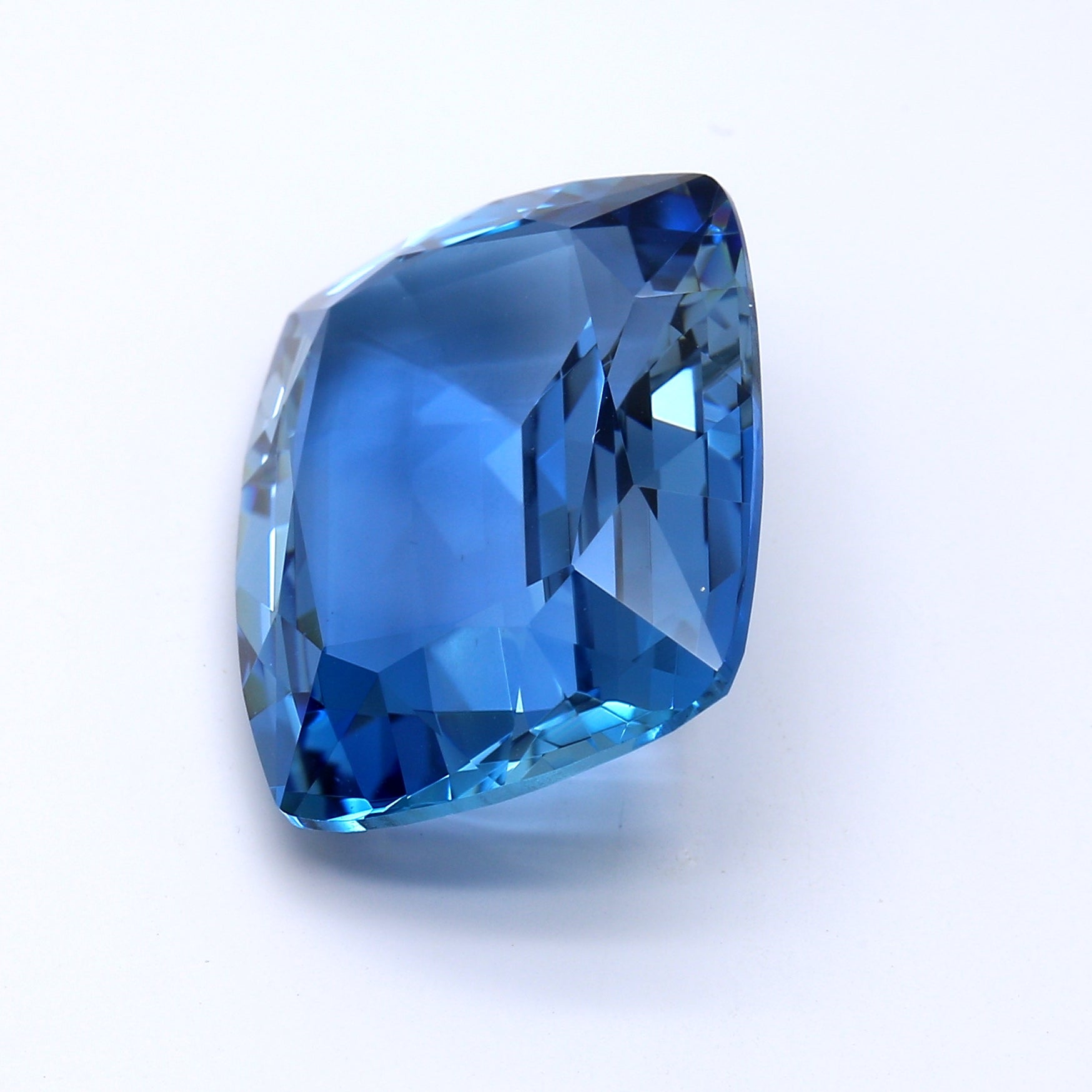 19.85ct CU Blue GRS