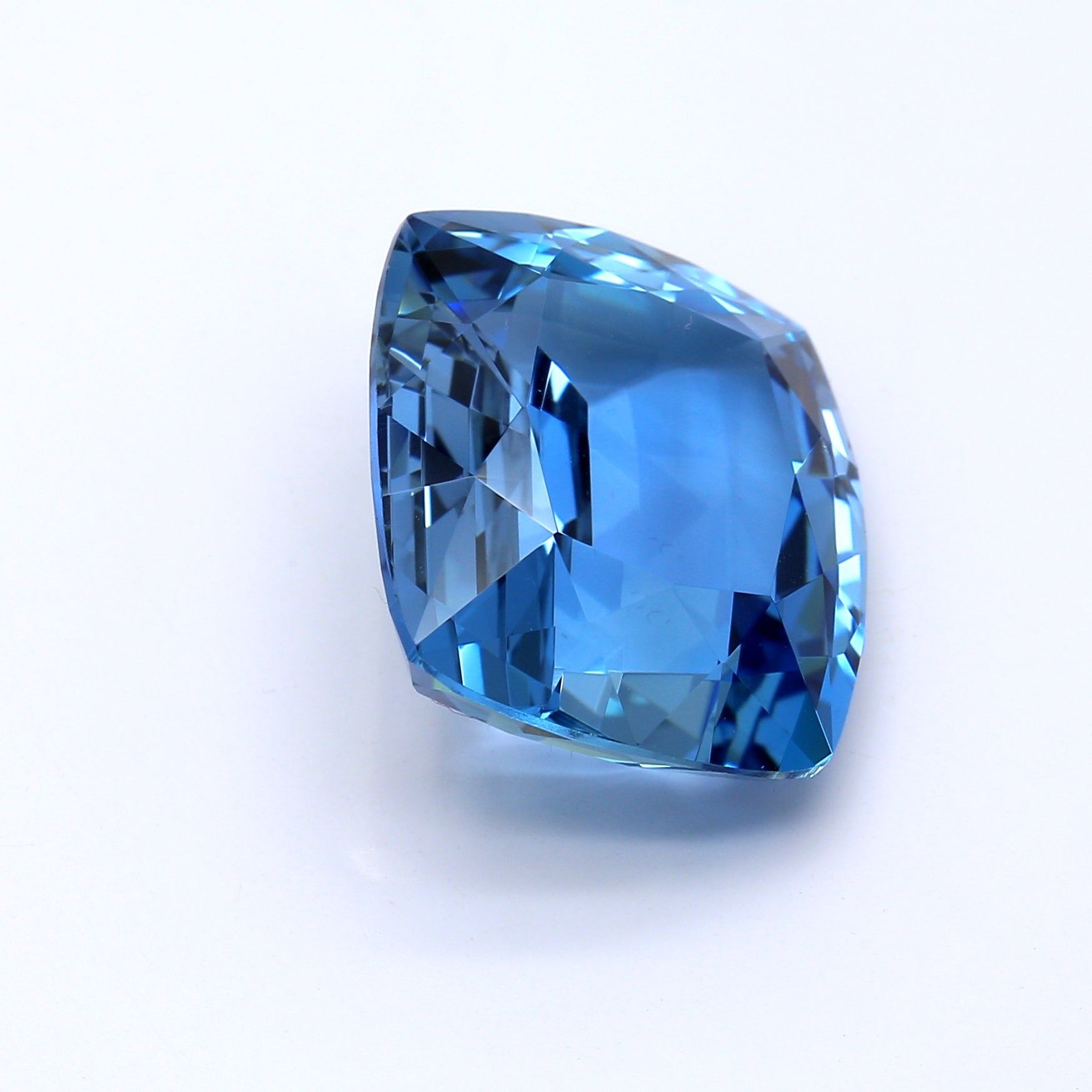 15.42ct CU Blue GRS