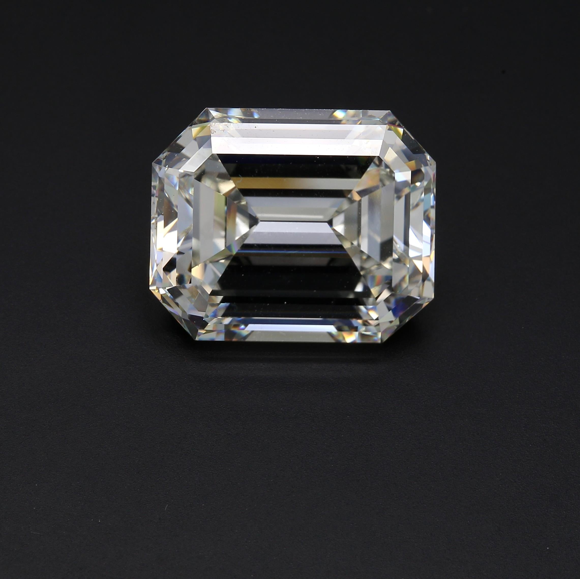 24.23ct EM K VS2 GIA
