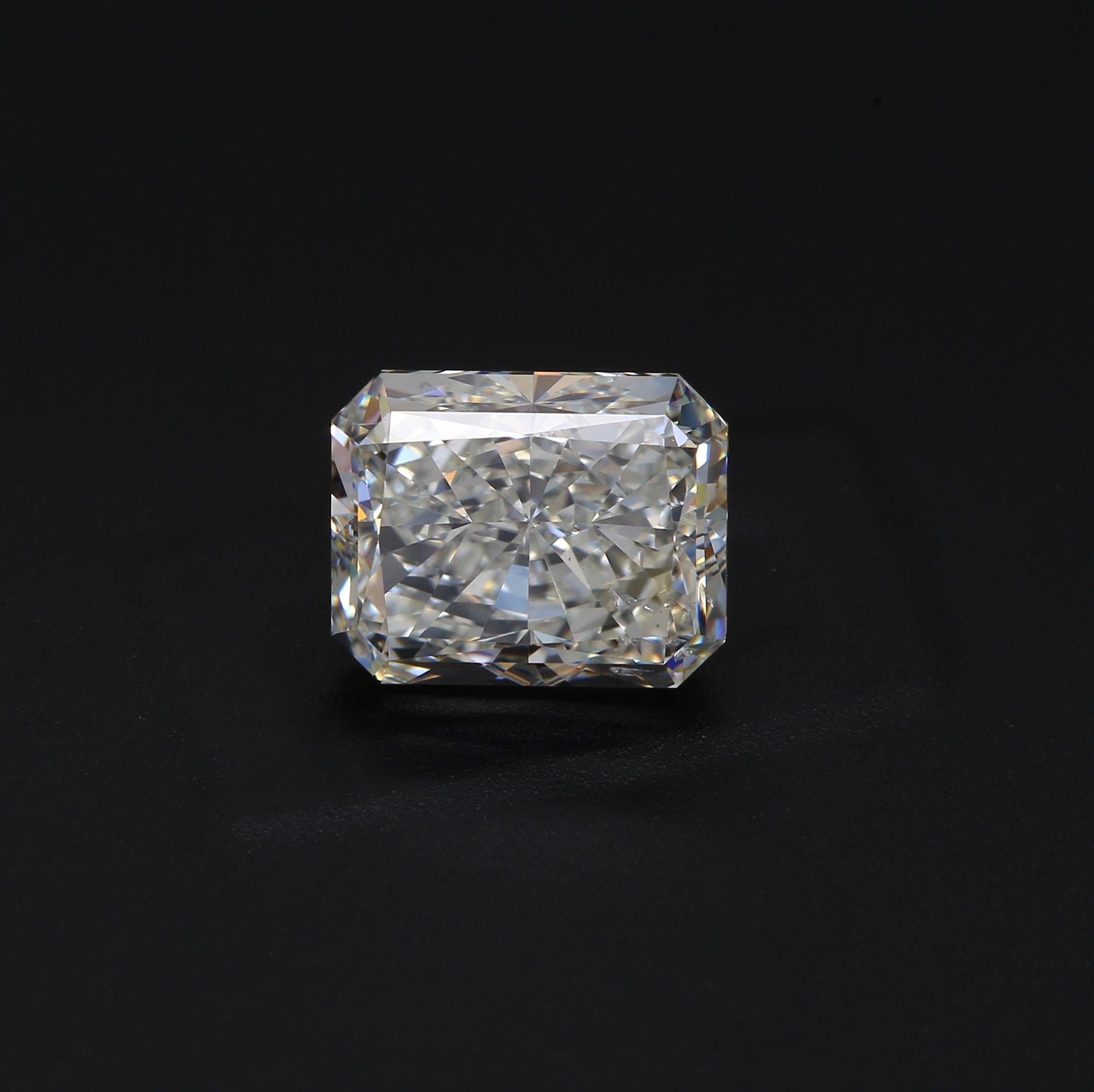 3.01ct RAD J SI2 GIA