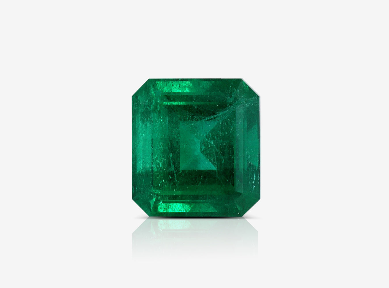 5.47 ct. Emerald AGL Minor