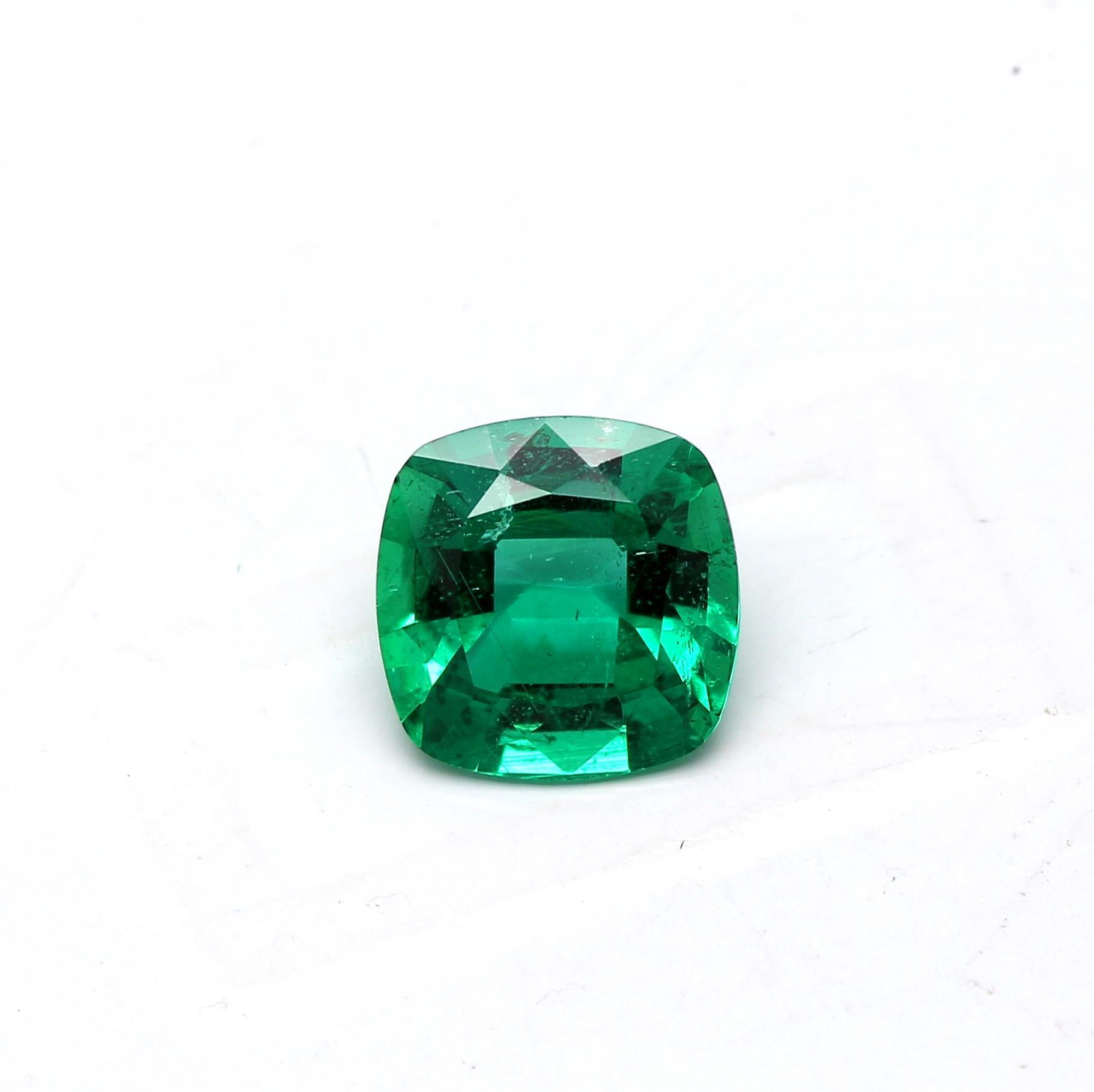 0.90 ct. Cushion Emerald GRS Insignificant