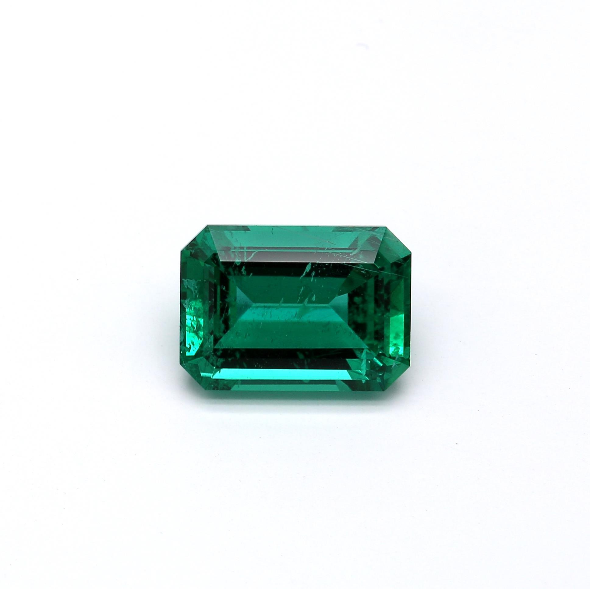 4.66 ct. Emerald AGL No Oil