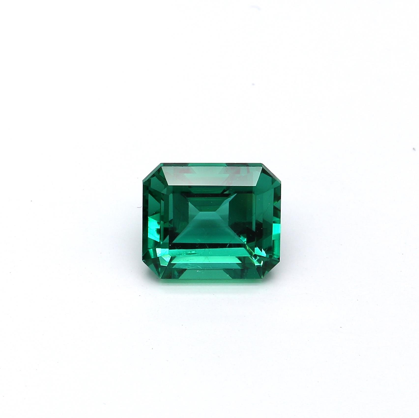 2.90 ct. Emerald AGL Minor