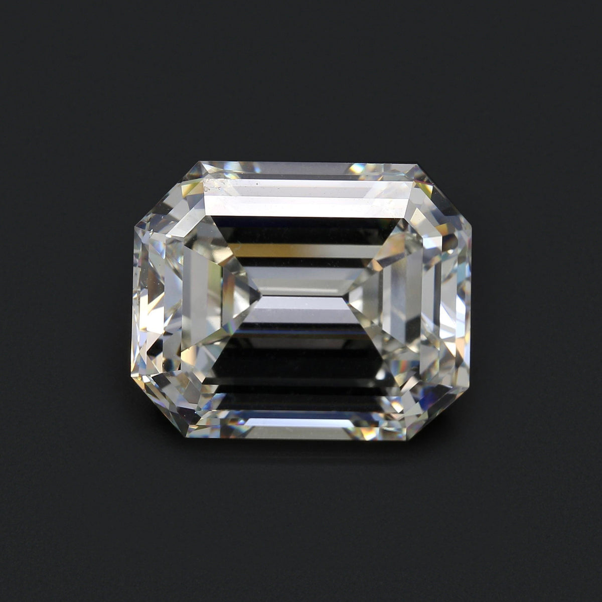 24.23ct EM K VS2 GIA