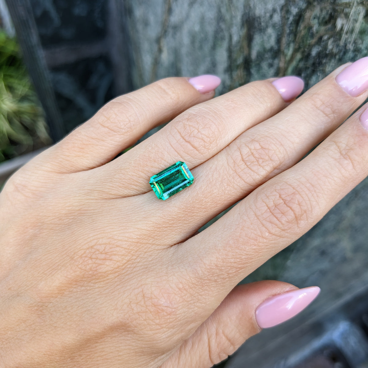 2.51ct EM GRS