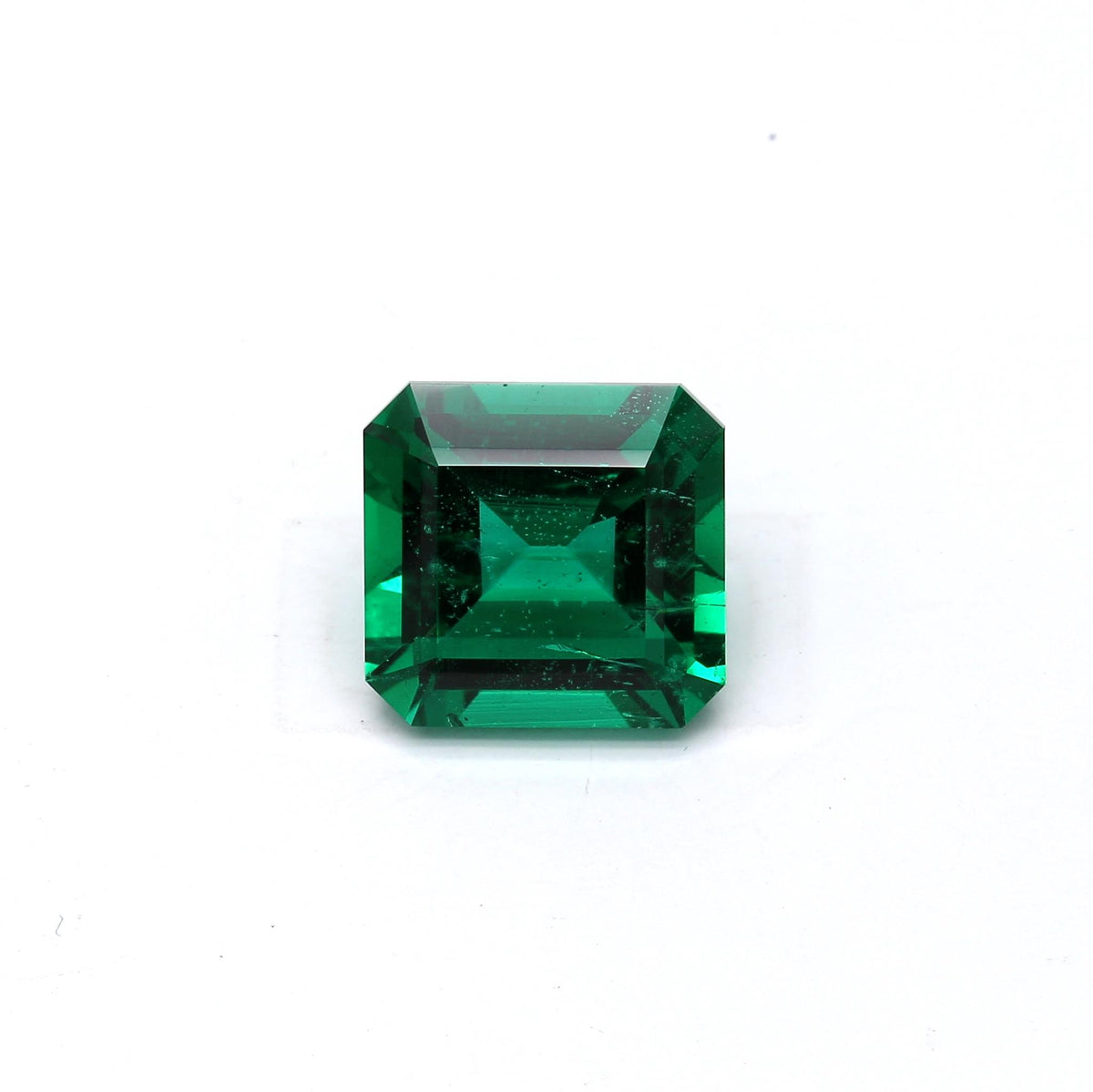 5.67ct EM AGL